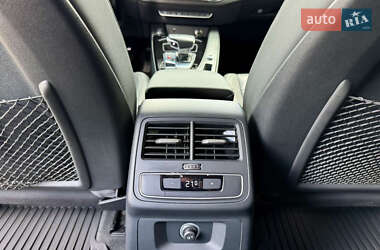 Седан Audi A4 2020 в 