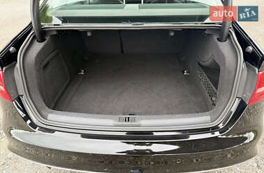 Седан Audi A4 2014 в 