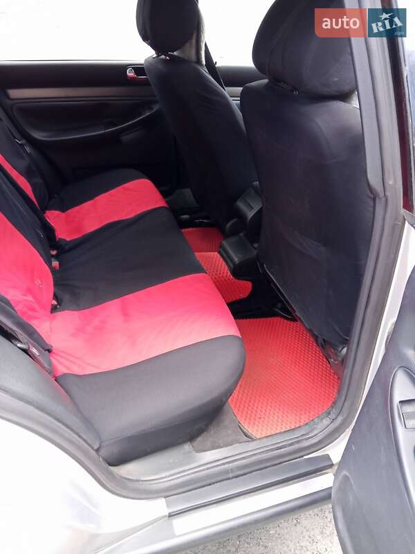 Седан Audi A4 2000 в Новоархангельске