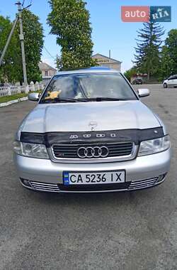 Седан Audi A4 2000 в Новоархангельске