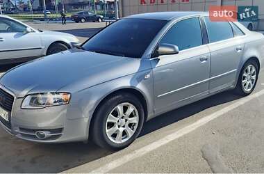 Седан Audi A4 2004 в 