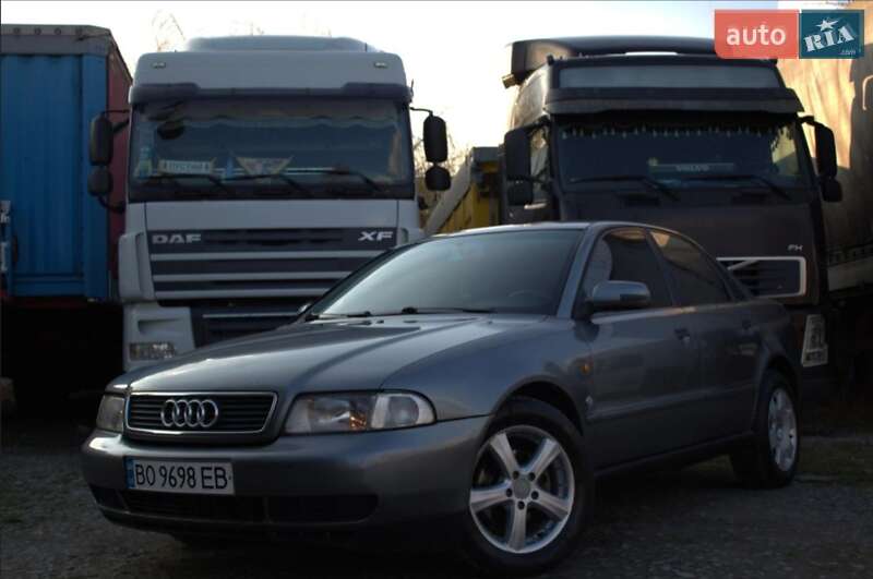 Седан Audi A4 1995 в 