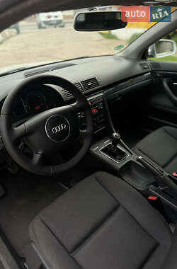 Седан Audi A4 2004 в 