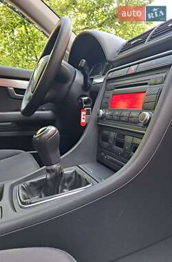 Седан Audi A4 2007 в 