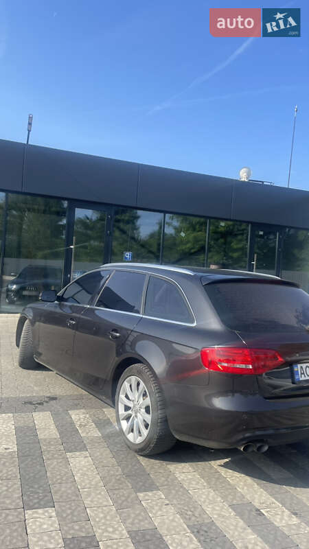 Универсал Audi A4 2012 в Ужгороде