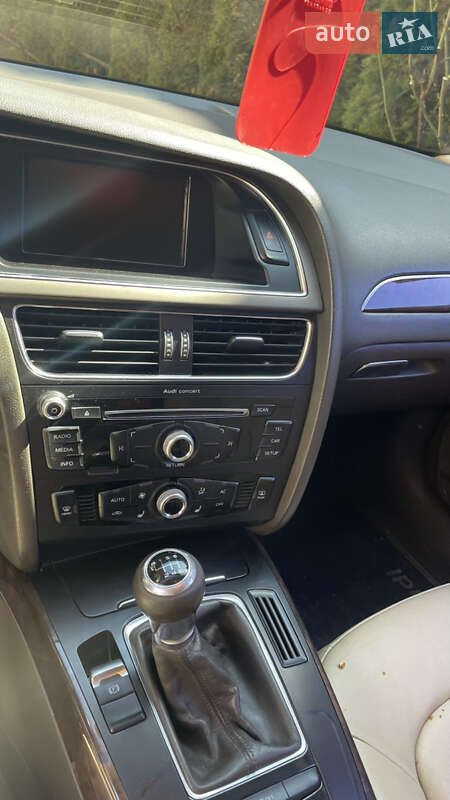 Универсал Audi A4 2012 в Ужгороде