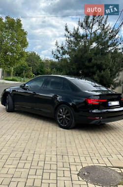 Седан Audi A4 2017 в 