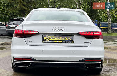 Седан Audi A4 2022 в 