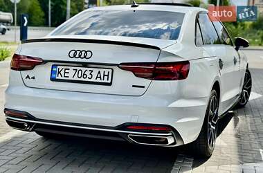 Седан Audi A4 2021 в 