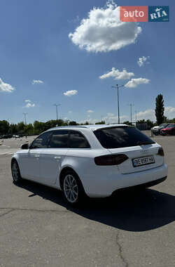 Универсал Audi A4 2013 в 