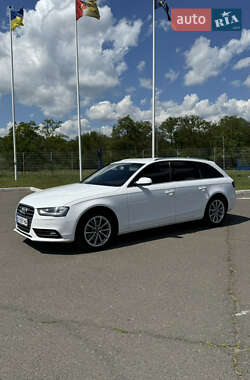 Универсал Audi A4 2013 в 