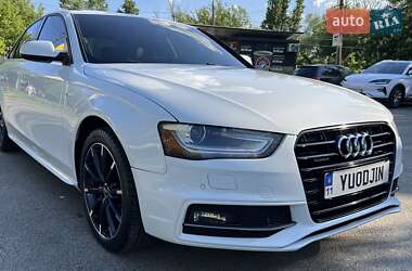 Седан Audi A4 2013 в Києві