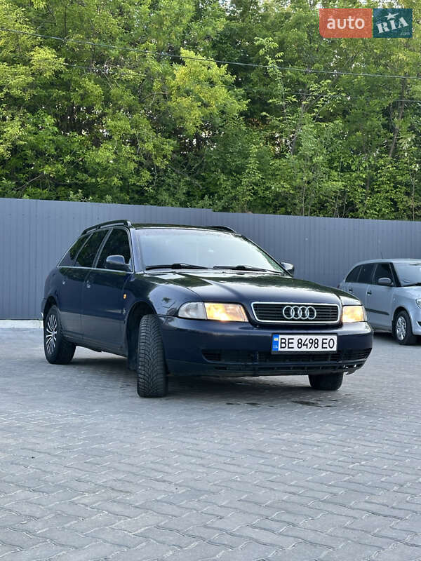 Универсал Audi A4 1997 в 