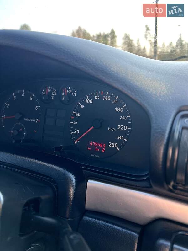 Универсал Audi A4 1996 в Малине