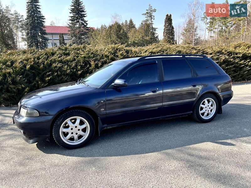 Универсал Audi A4 1996 в Малине