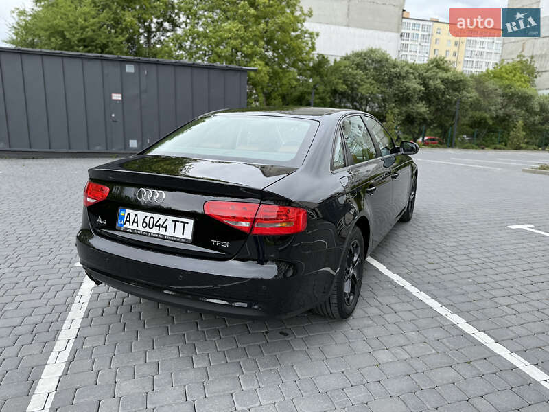 Седан Audi A4 2013 в Киеве
