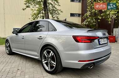 Седан Audi A4 2017 в 