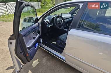 Седан Audi A4 2004 в 