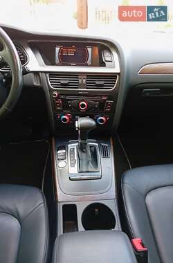 Седан Audi A4 2015 в 