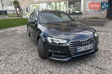 Универсал Audi A4 2018 в 