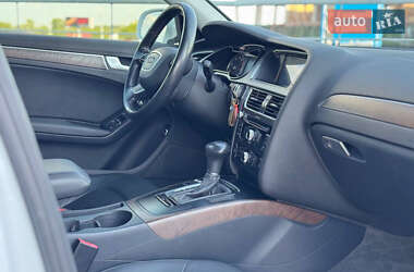 Седан Audi A4 2013 в 