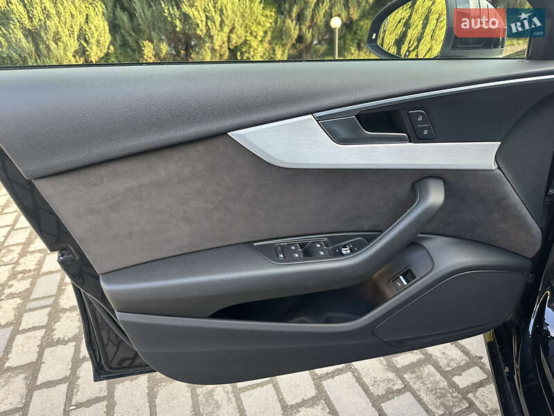Універсал Audi A4 2017 в Львові