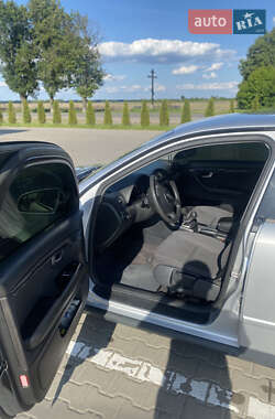 Седан Audi A4 2002 в 
