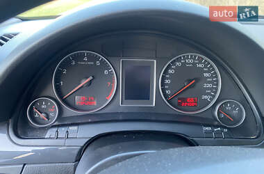 Седан Audi A4 2002 в 