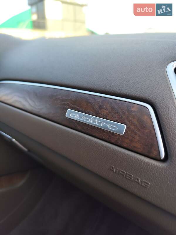 Седан Audi A4 2014 в Чернигове