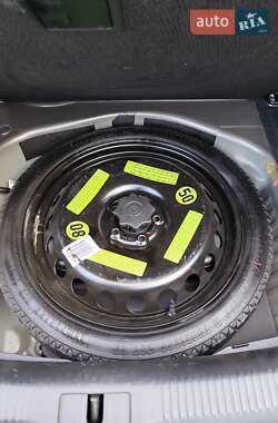 Седан Audi A4 2014 в 