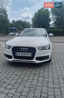 Седан Audi A4 2014 в Киеве