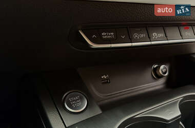 Универсал Audi A4 2019 в 