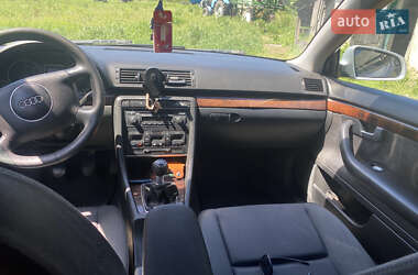 Седан Audi A4 2001 в 