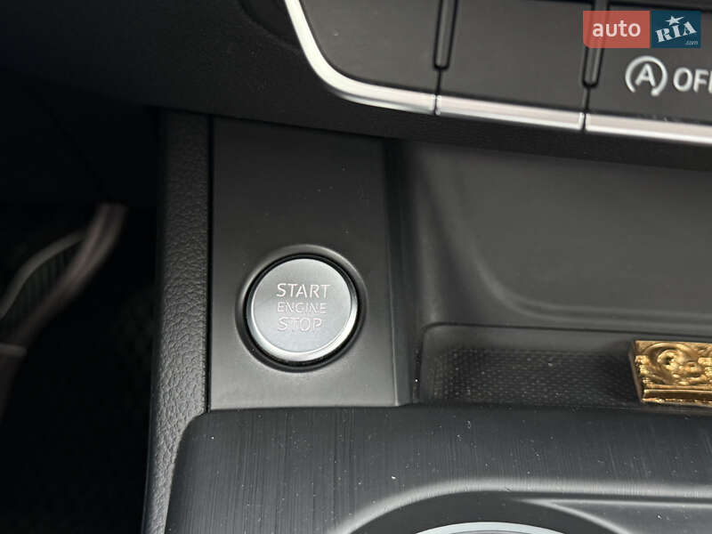 Универсал Audi A4 2017 в Виннице