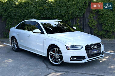 Седан Audi A4 2014 в 