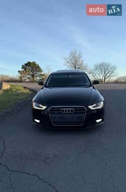 Седан Audi A4 2013 в Виннице