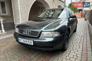 Седан Audi A4 1996 в Ивано-Франковске