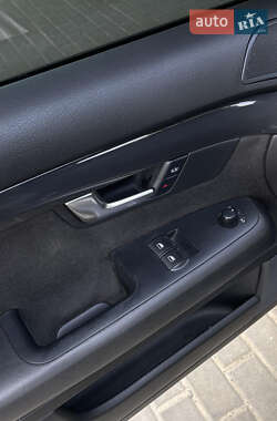 Универсал Audi A4 2004 в 