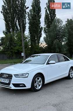 Седан Audi A4 2013 в Киеве