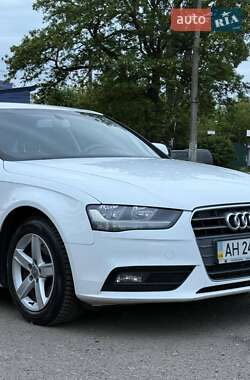 Седан Audi A4 2013 в 