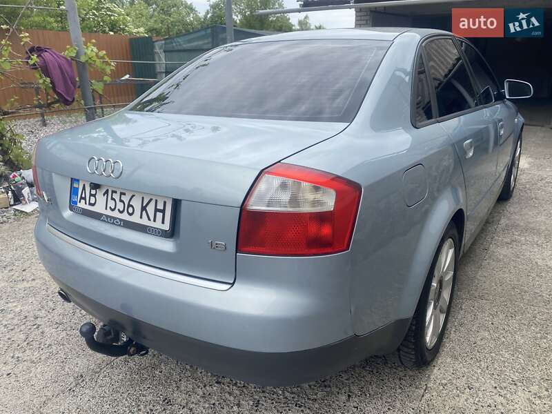 Седан Audi A4 2002 в Гайсине
