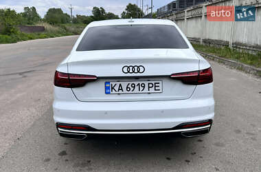 Седан Audi A4 2020 в 