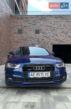 Седан Audi A4 2014 в 
