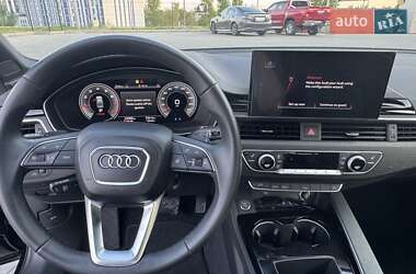 Седан Audi A4 2023 в 