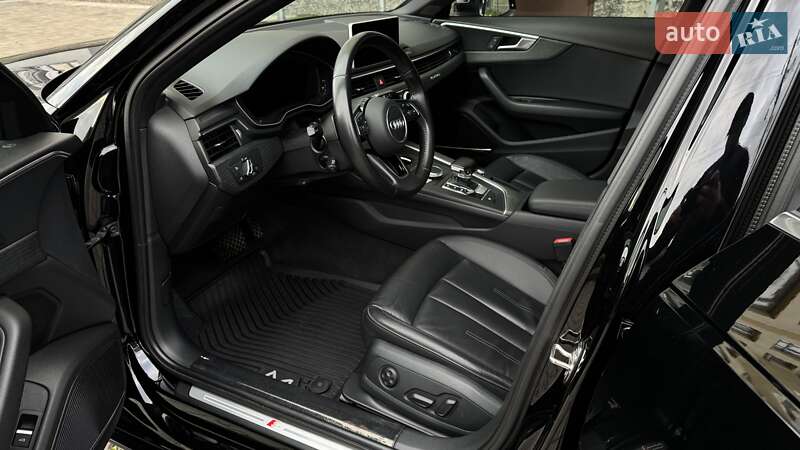 Седан Audi A4 2016 в Ивано-Франковске
