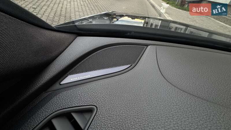 Седан Audi A4 2016 в Ивано-Франковске