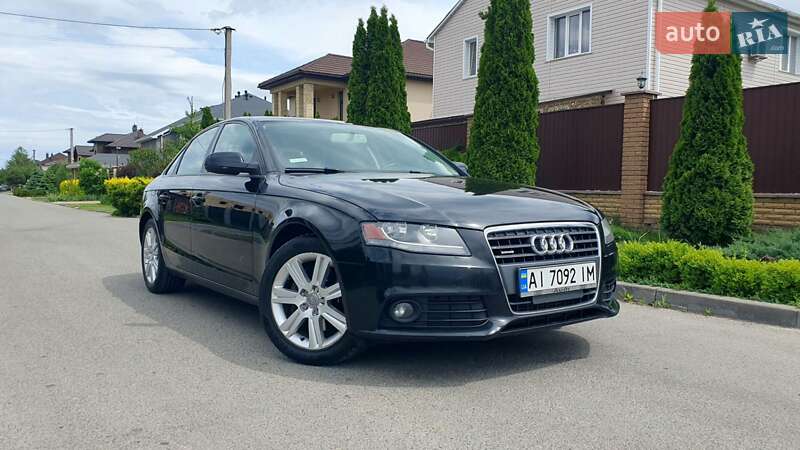 Седан Audi A4 2010 в Киеве