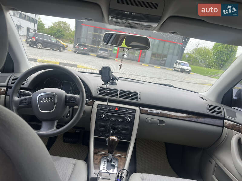 Седан Audi A4 2006 в Львове