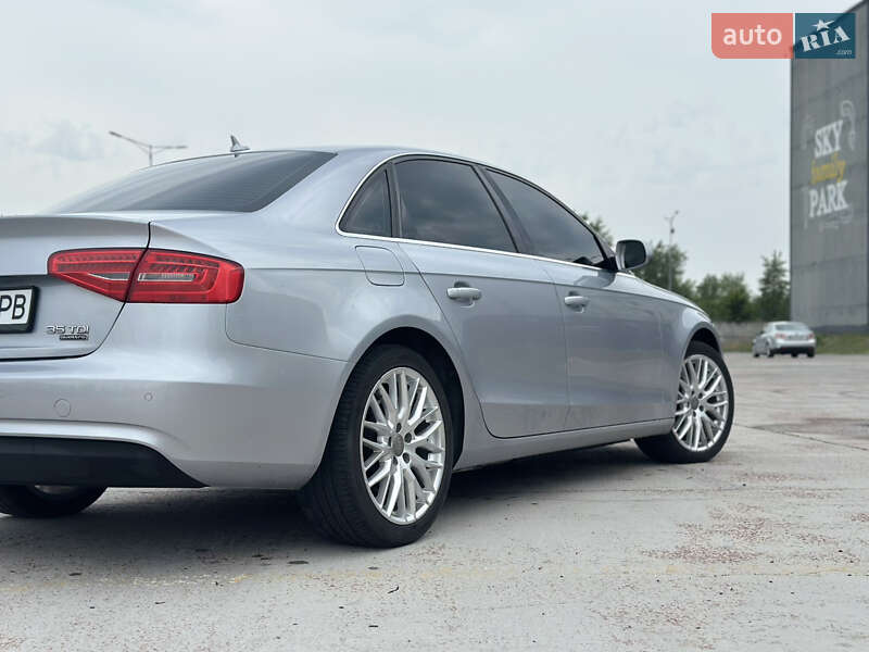Седан Audi A4 2014 в Киеве