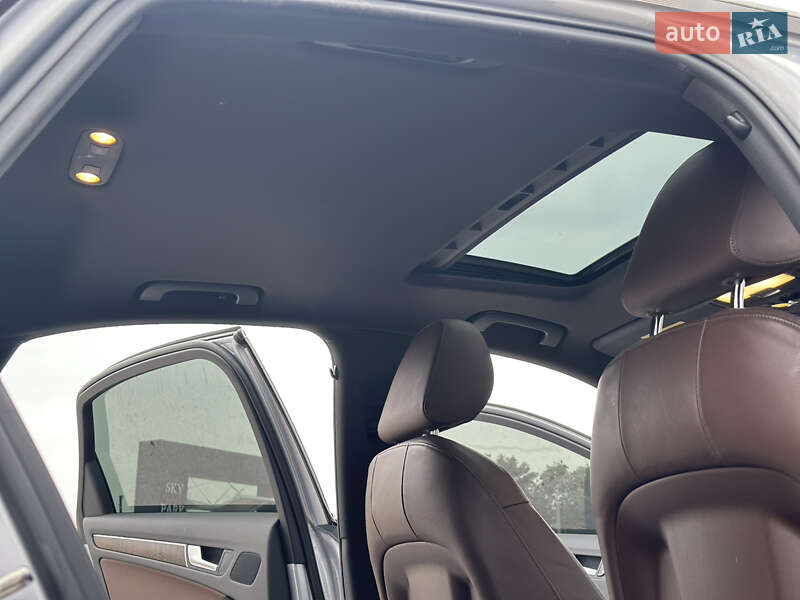 Седан Audi A4 2014 в Киеве